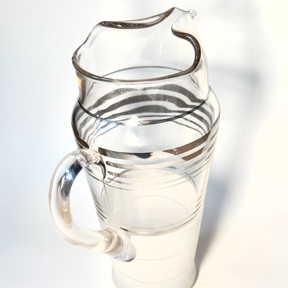 1940'S MACBETH EVANS COCKTAIL PITCHER WITH FROSTED BOTTOM & PLATINUM COLOR RINGS - Picture 2 of 8